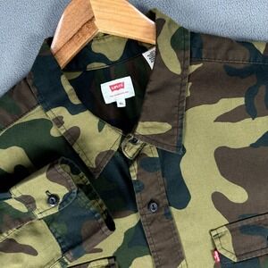 Levis Shirt Mens XL Green Brown Woodland Camo Worker Shirt Flap Pocket Outdoor